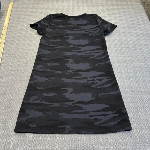 T by Talbots Camo T Shirt Dress‎ Small Petite Short Sleeve Pocket Athleisure - Picture 3 of 8